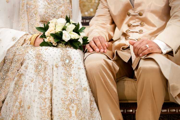 20+ Ucapan Pernikahan Islami yang Mengharukan