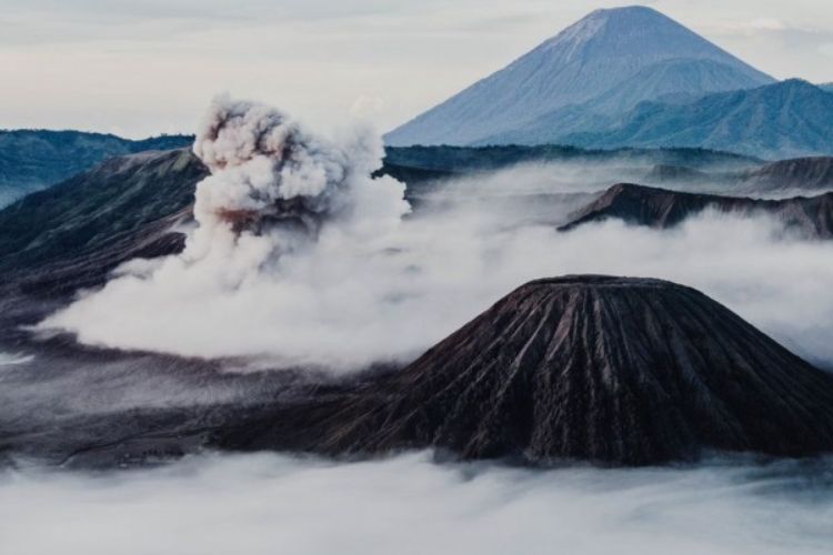 50+ Nama Nama Gunung di Pulau Jawa