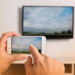 Cara Menghubungkan HP Android ke TV Cepat dan Mudah