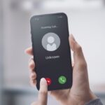 Cara Menyembunyikan Nomor Telepon Di Android & iPhone